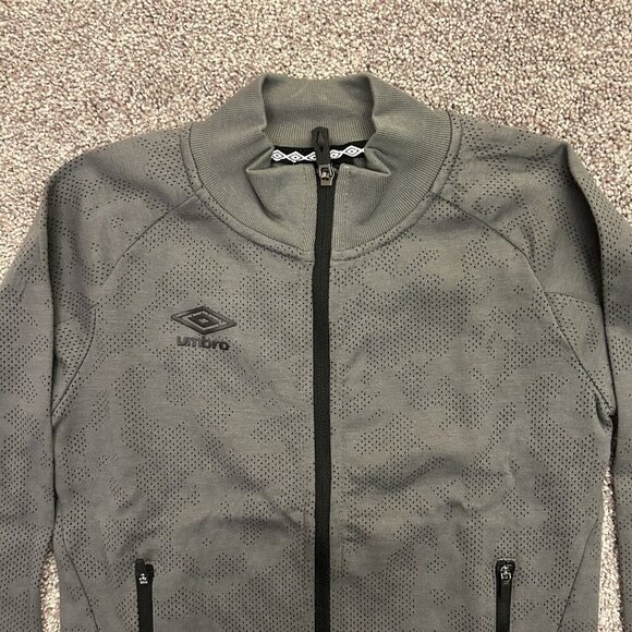 Umbro Kids Tech Soccer Full Zip Jacket Size S (6/7) Gray Zipped Pockets NWT - Picture 3 of 13